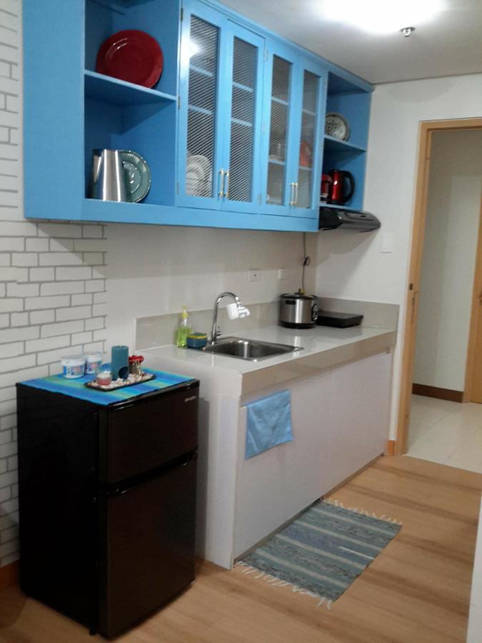 The Treehouse B @ Trees Residences Манила Экстерьер фото